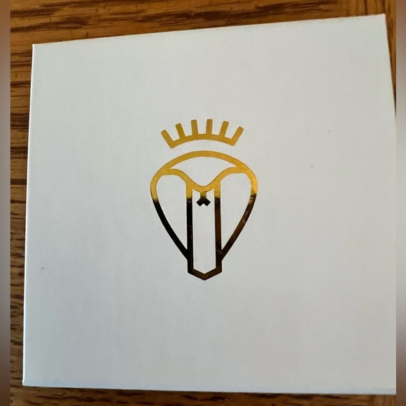 Battington Monroe 3D Silk Lashes with Mini Glue - Picture 2 of 5